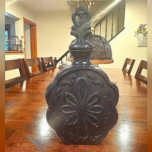 Vintage Elegant Blue Ceramic Vase